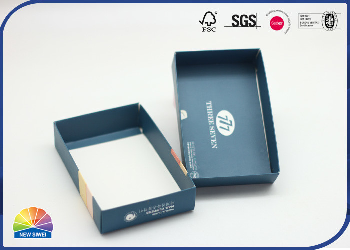 Confezione personalizzata per tagliaunghie con coperchio e base pieghevole OEM